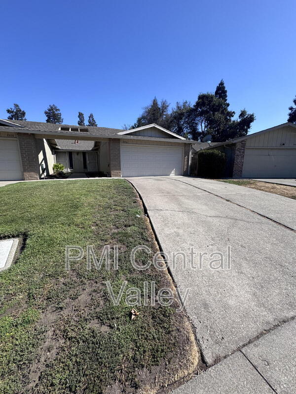 Photo - 1526 Silver Creek Cir