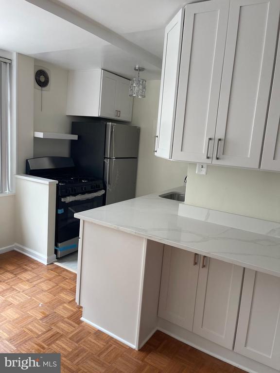 Photo - 940 25th St NW Unit 504-S