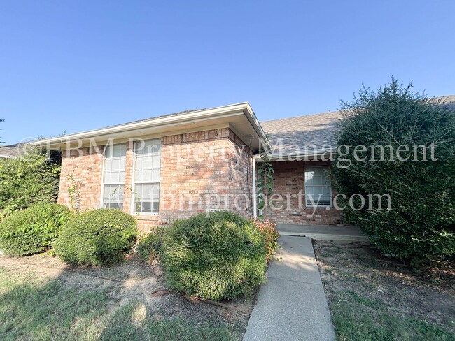 Building Photo - 700 Biloxi Dr Rental