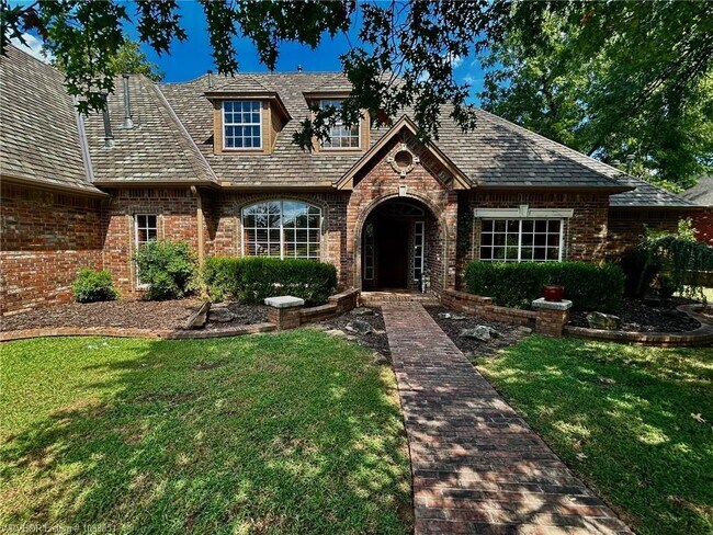 Photo - 1808 Oak Forest Dr