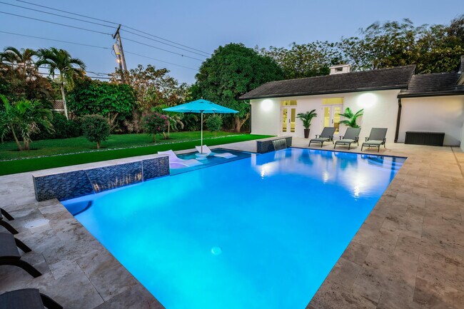 Photo - 3127 Sherwood Blvd