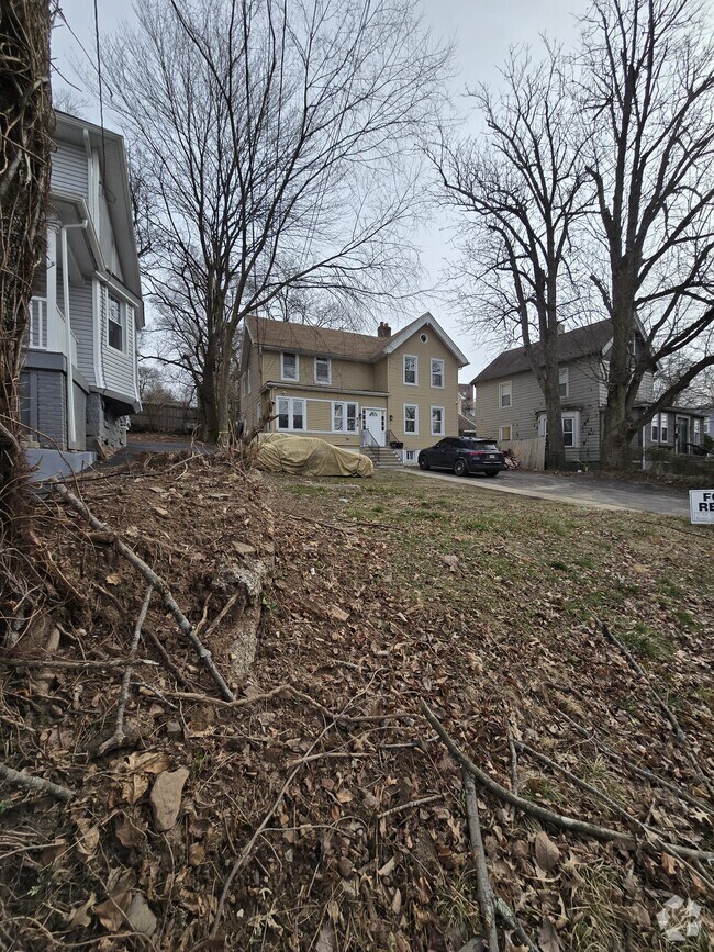 2 Bedroom Apartments for Rent in Orange, NJ