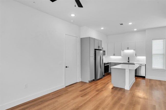 Photo - 1426B Forward Dr Condo