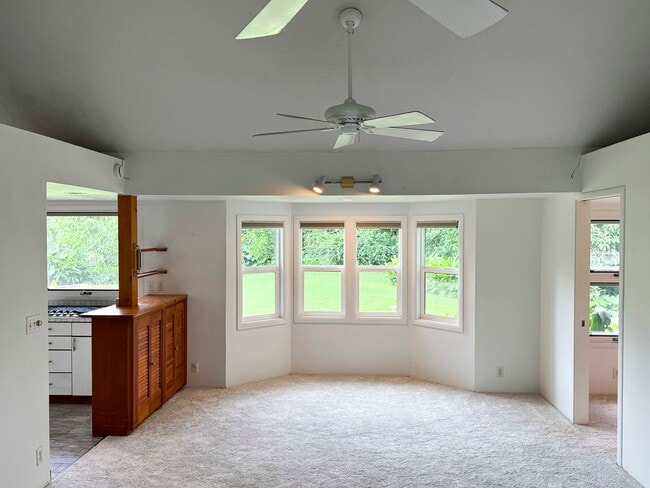 Building Photo - Available Now! Maunawili neighborhood - Adorable 2 bedroom cottage