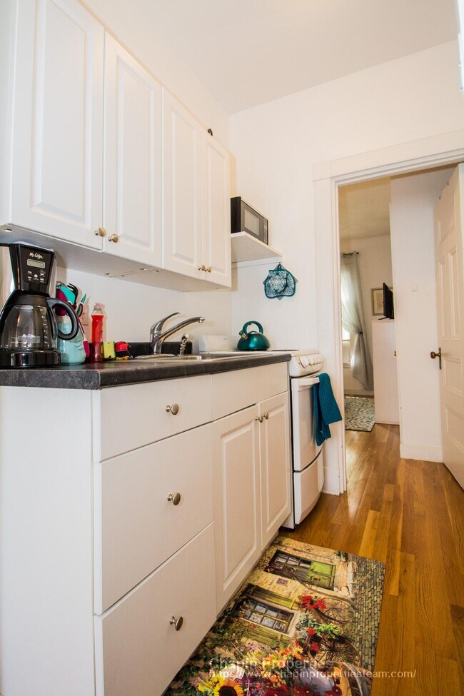 Photo - 12 Chiswick Rd Unit 1