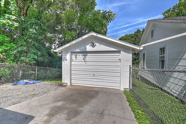 Photo - 2 Bedrooms / 1 Bath Home - Kingsport TN