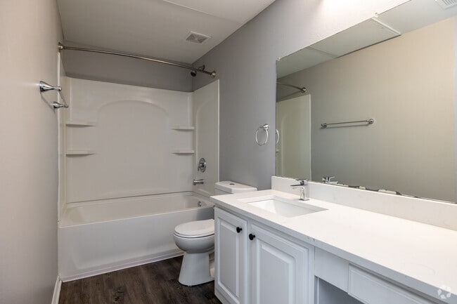 3BR, 2BA - 1,416SF - 2nd Bathroom