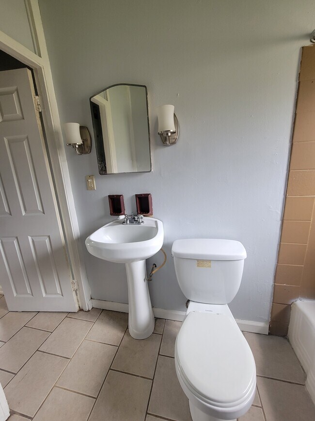 Photo - 1331-1333 Thurston St Unit 1325