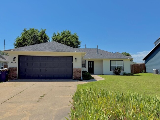 Photo - Spacious Home in Prime Manhattan Location ...