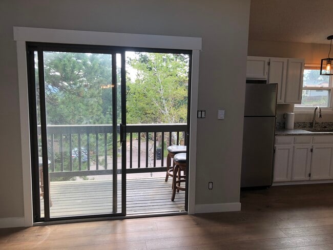 Photo - 30803 Hilltop Dr