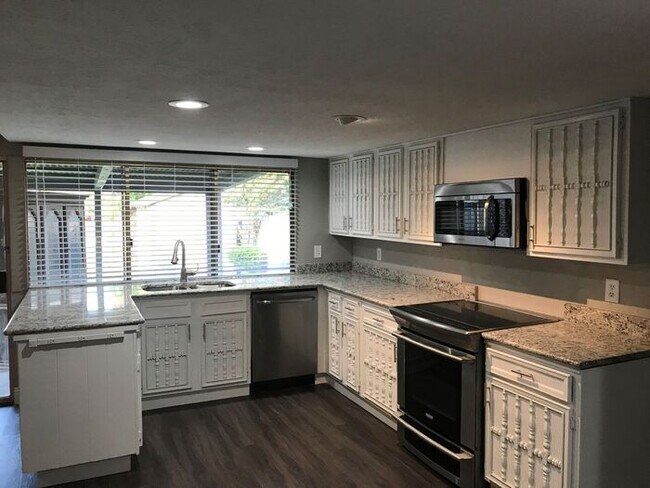 Photo - 4518 Mint Dr