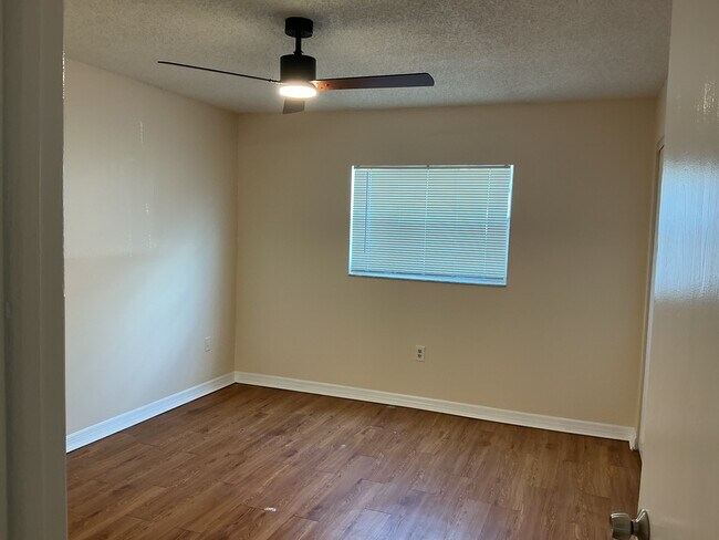 Photo - 179 Ulster Ln Unit 179