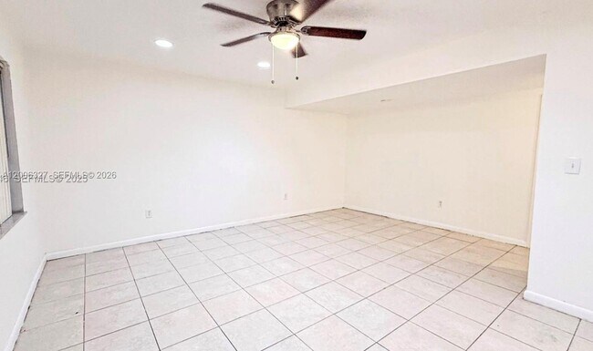 Photo - 5100 SW 41st St Unit 115