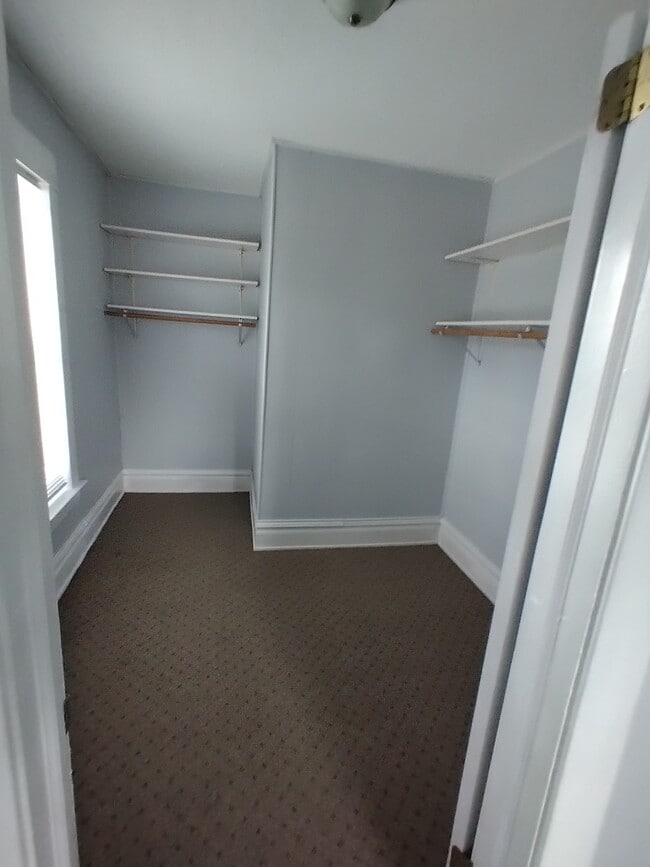 Photo - 303 6th Ave NE