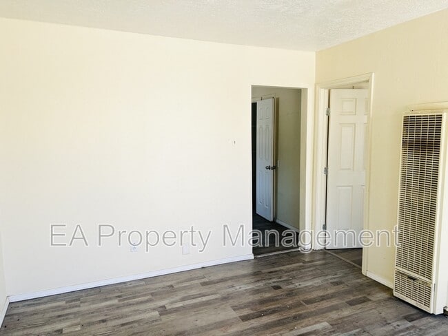 Photo - 525 Cedar St SE Unit A