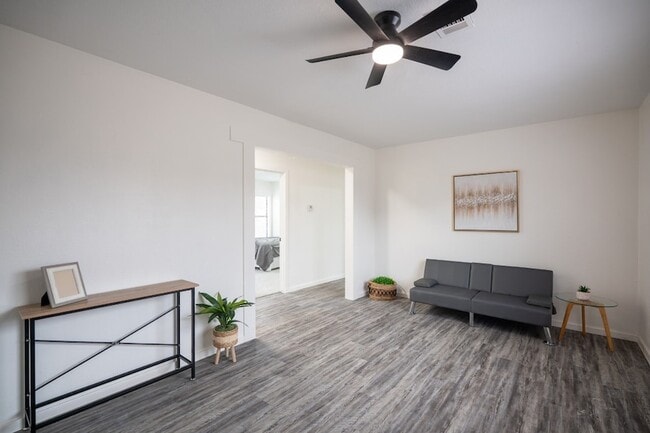 Photo - 4901 Richfield Ln