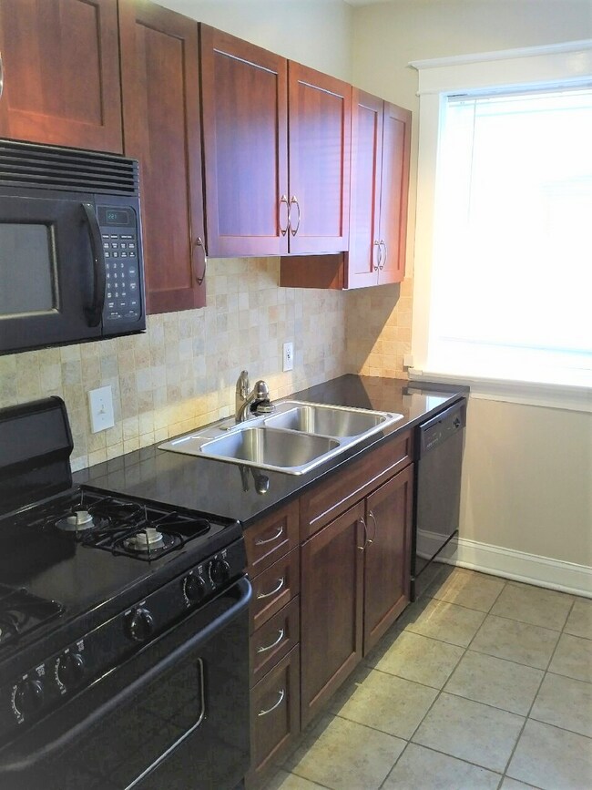 6431 Alamo Ave Unit 2W