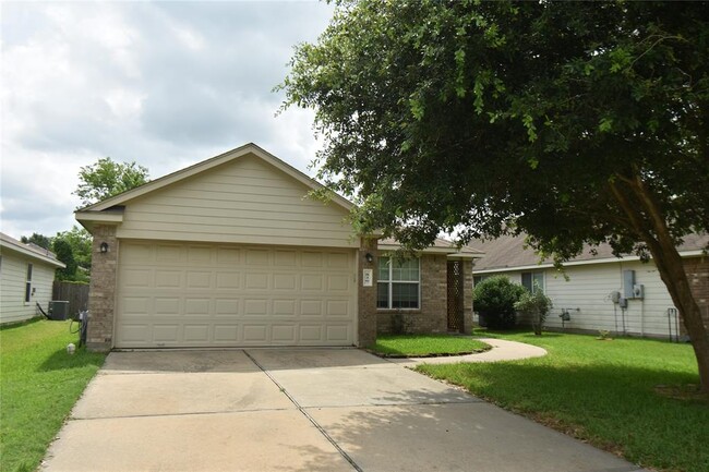 Photo - 826 Dracena Ct House