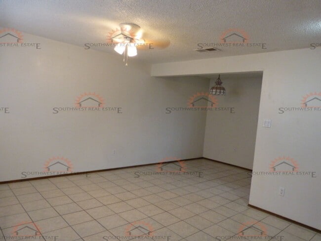 1204 W Manana Blvd Unit A (Downstairs)