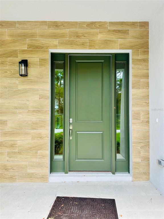 Photo - 562 Kilimanjaro Dr