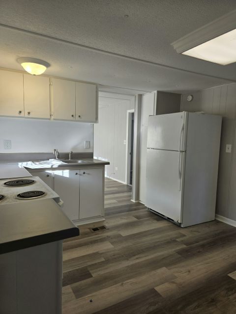 Photo - 203 48th Ave W