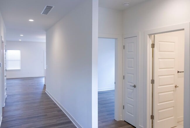 Photo - 19613 W 200th St