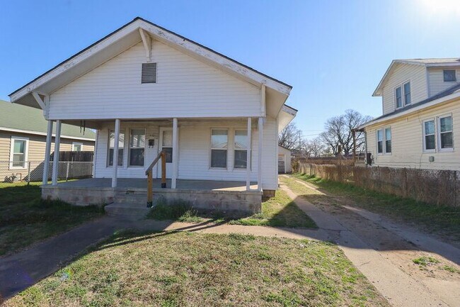 Photo - 535 S 39th W Ave