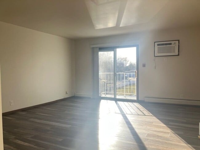 Photo - 112 S Wisconsin St Unit 205