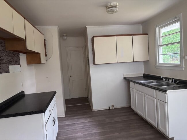 Photo - 2317 Briarfield Rd