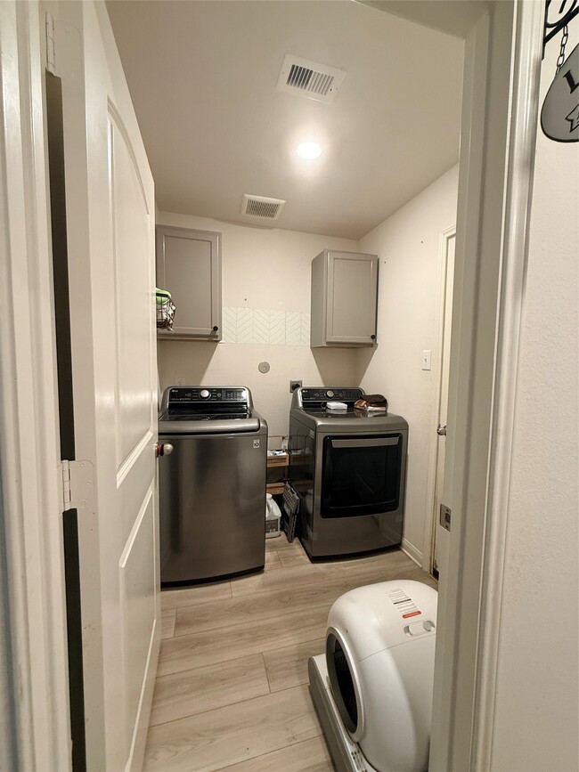 Photo - 8103 Vacek Meadows Loop