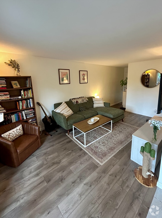 Building Photo - 620 S 1st St Unit 106 Rental