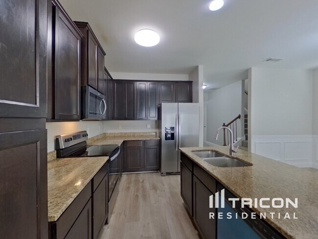 Photo - 499 Kirkland Dr