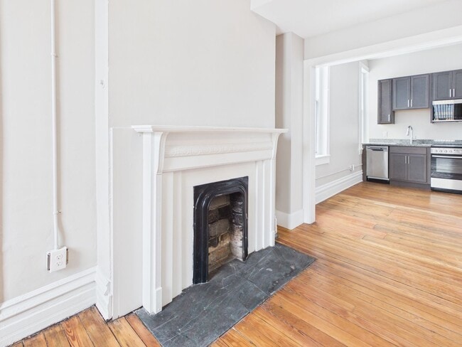 Photo - 7 E Franklin St Unit 8