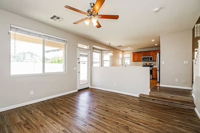 Photo - 1238 E Julian Dr