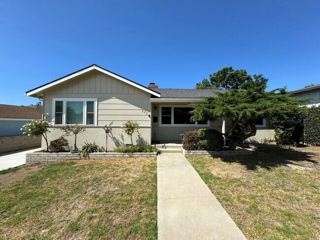 Midtown Home in Desirable Neighborhood - Midtown Home in Desirable Neighborhood