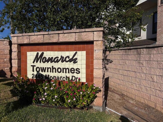 Photo - 2445 Monarch Dr Unit 303