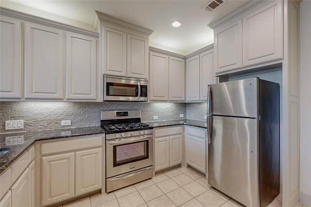 Photo - 2404 Jameson Ln