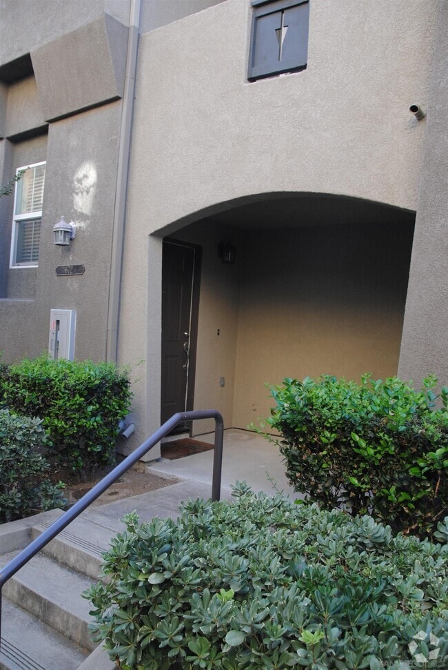 Building Photo - 672 Kellogg St Rental