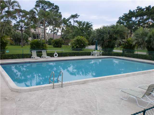 Building Photo - 830 Greensward Ct Unit 115-H Rental