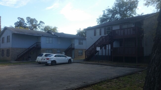 Building Photo - 7713 1st Ave S