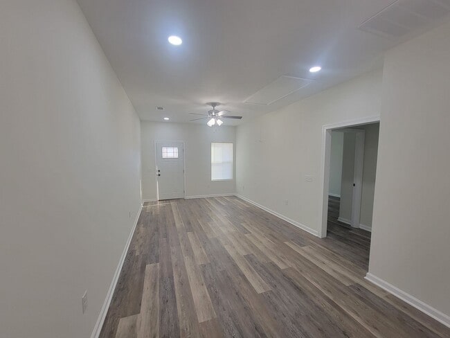 Photo - 2122 Circular Dr Unidad A