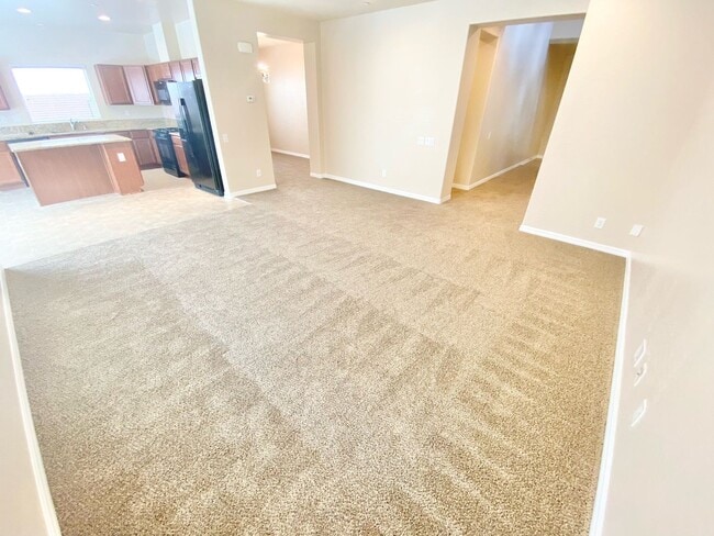 Photo - WONDERFUL HENDERSON HOME 3 BEDROOM / 2.5 BATH TWO STORY HOME WITH 2 CAR GARAGE