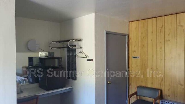Photo - 10900 Mason Rd NE