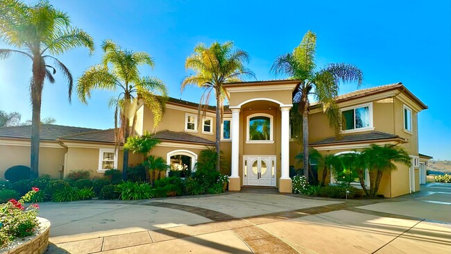 Stunning Custom Home in the Gated & Privat... - Stunning Custom Home in the Gated & Privat...