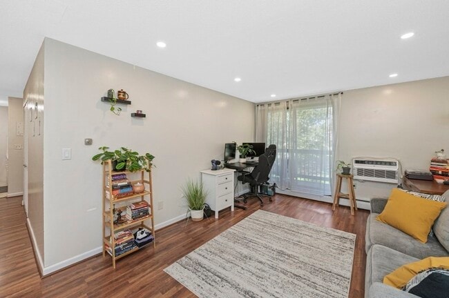 Photo - 144 Kenrick St Unit 12