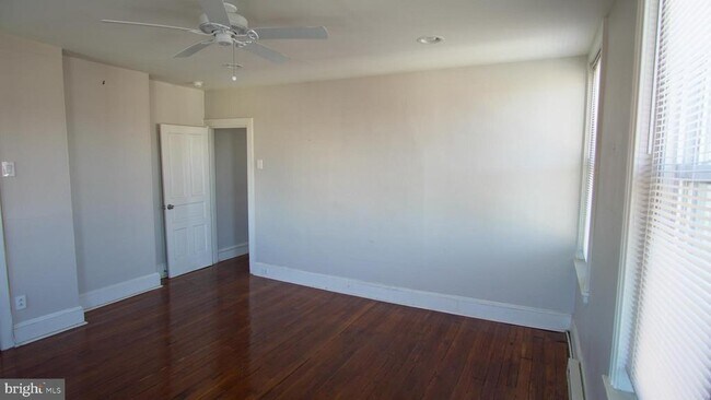 Photo - 1900 S 18th St Unit 3RD FL
