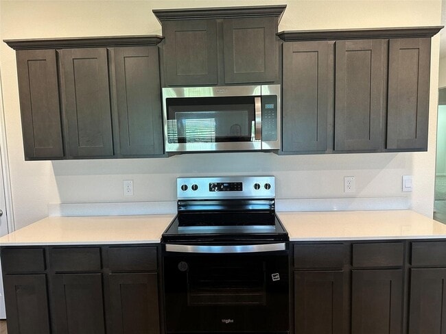 Photo - 219 Greenshade Ln