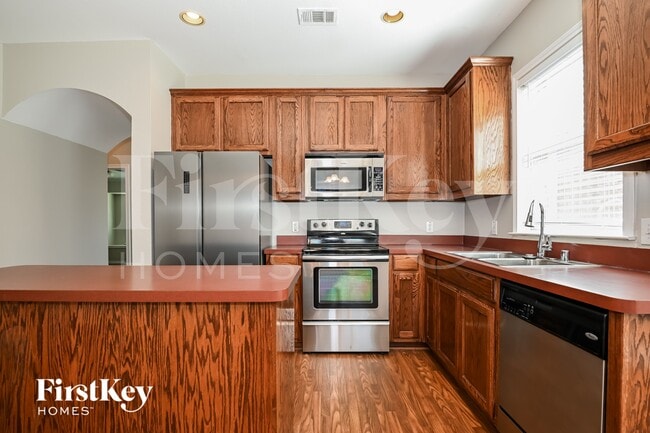Photo - 1309 Honeywood Ln