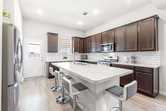 Photo - 5006 Sunway Dr