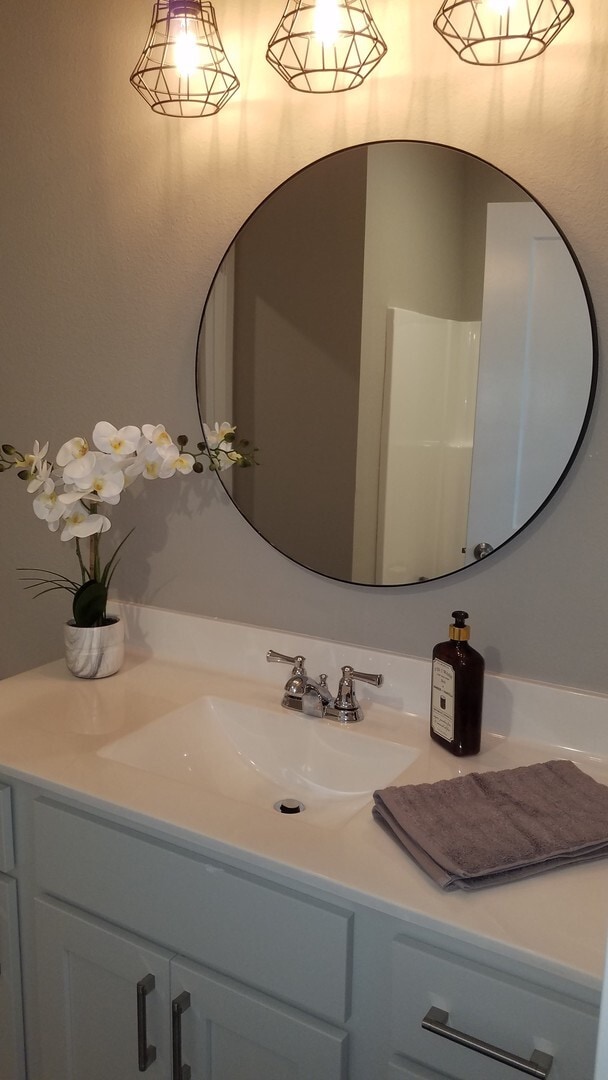 Building Photo - 2 bedroom 2 bath Luxury Apartment Branson ... Unit D